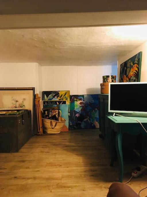 Loft D Artistes Avec Patio Au Port De Nice Extérieur photo